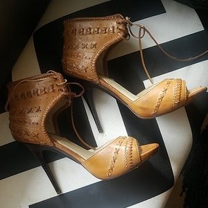 Max Studio brown High heels